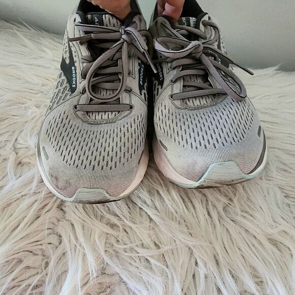 Brooks Women's size 10 gray running adrenaline 21 guiderails - Picture 8 of 9